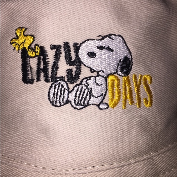 Snoopy “Lazy Days“ bucket hat - Picture 2 of 4